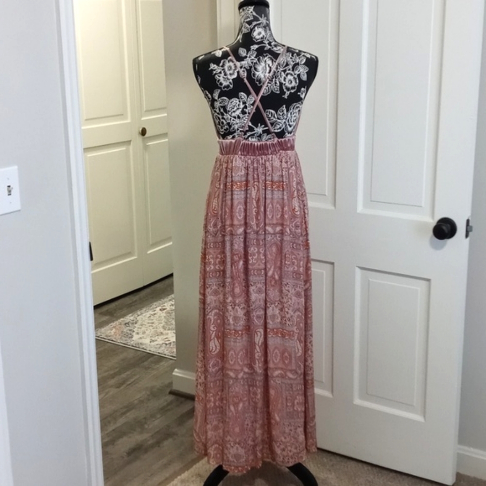 🩷Wonderly🩷 - Rose Pink Paisley Medallion "Road Trip" Midi Dress - Picture 2 of 13